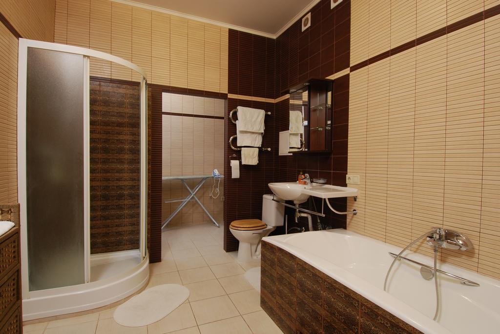 Ferienwohnung Botanic Saksaganskogo Kiew Exterior foto